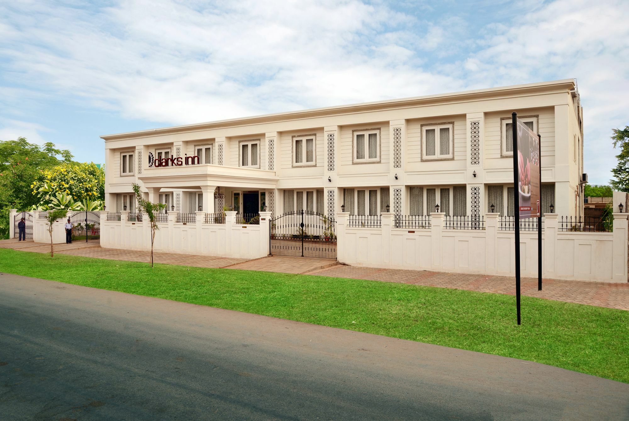 Clarks Inn Hampi Kamalapur Extérieur photo